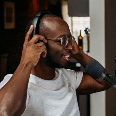 About Podcaster Template Host Img 1